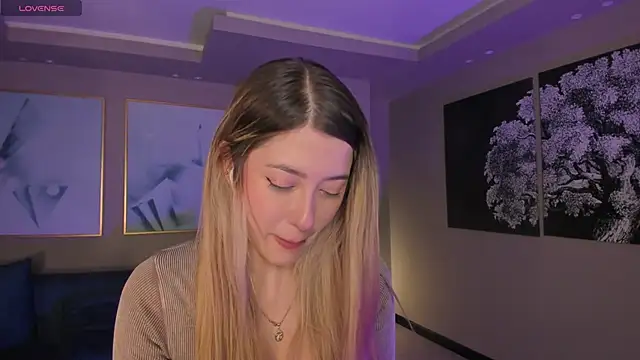 EveBensonX online show from 03-08-26, 06:00