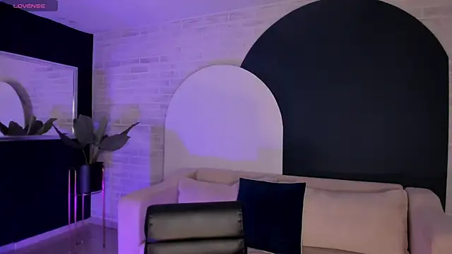 EveBensonX online show from 03-25-26, 07:24