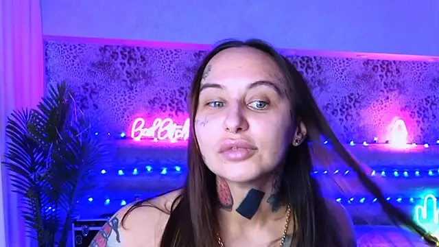 Snapshot of Cool_Freak_ chatting on 12-05-24, 09:55 Cool Freak online show from 12-05-24, 09:55