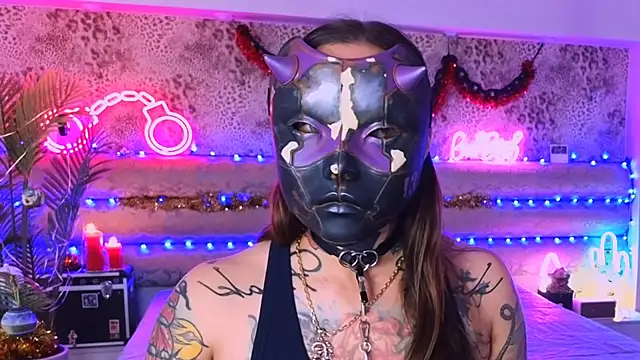 Cool Freak  online show from 11-10-25, 10:31