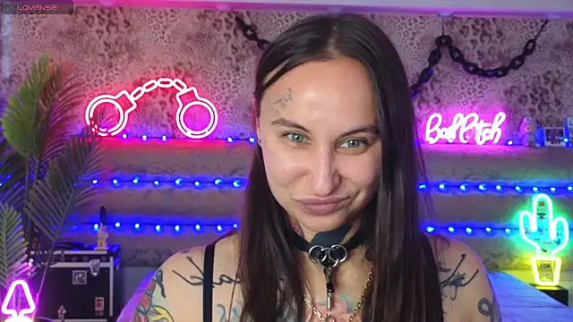 Snapshot of Cool_Freak_ chatting on 07-31-26, 10:03 Cool Freak online show from 07-31-26, 10:03