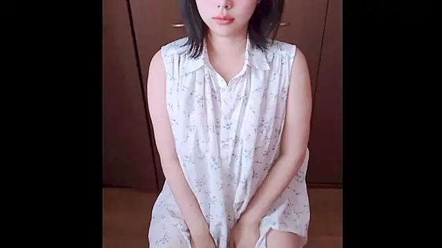 Snapshot of Anne-japanese- chatting on 07-22-26, 11:51 Anne-japanese- online show from 07-22-26, 11:51