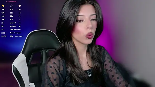 Snapshot of NanaRott chatting on 08-01-26, 10:19 NanaRott online show from 08-01-26, 10:19