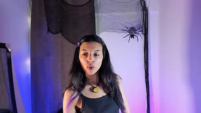 Snapshot of NanaRott chatting on 11-04-25, 09:29 NanaRott online show from 11-04-25, 09:29