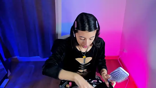 Snapshot of NanaRott chatting on 11-29-25, 01:50 NanaRott online show from 11-29-25, 01:50