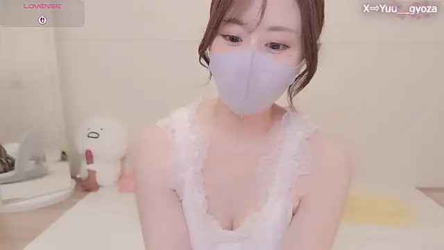 Yuu  k online show from 05-12-26, 02:34
