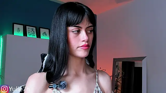  Jessy Moon  online show from 10-26-25, 07:36