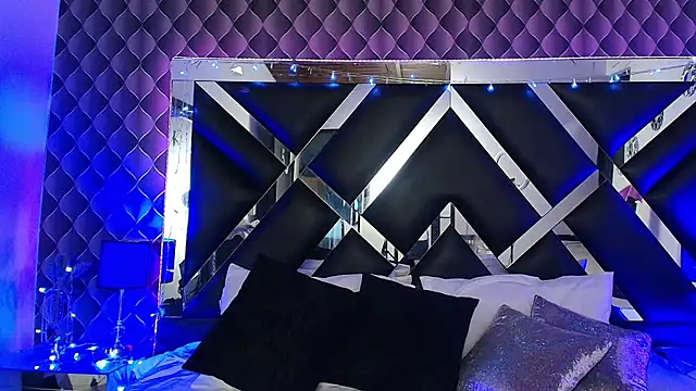 victoriaa lee  online show from 03-18-26, 07:15