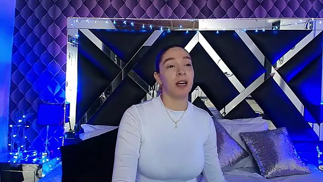 Snapshot of victoriaa_lee_ chatting on 02-02-26, 07:02 victoriaa lee online show from 02-02-26, 07:02