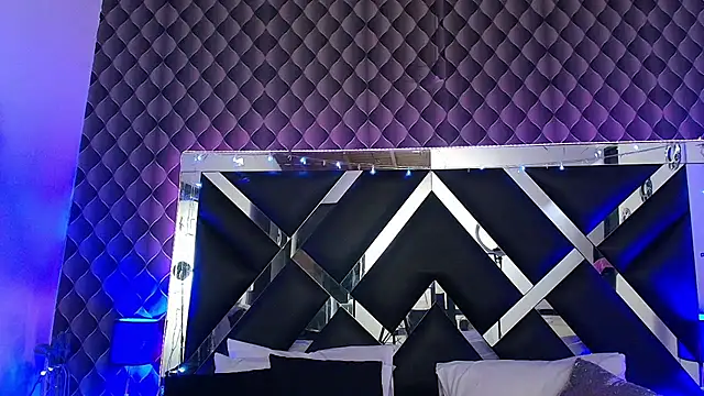 victoriaa lee  online show from 06-25-26, 07:52