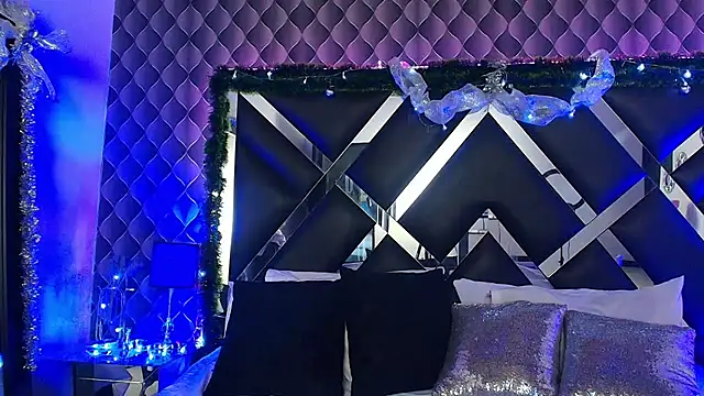 victoriaa lee  online show from 12-05-25, 07:55