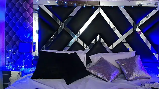 victoriaa lee  online show from 03-28-26, 07:37