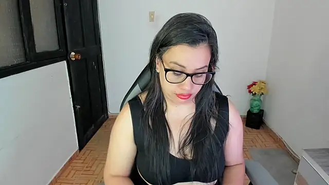 smile sweetpao online show from 03-04-25, 03:44