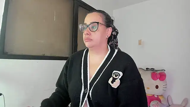 smile sweetpao online show from 02-26-25, 11:54
