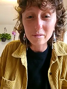 mossy kiss online show from 11-30-25, 06:52