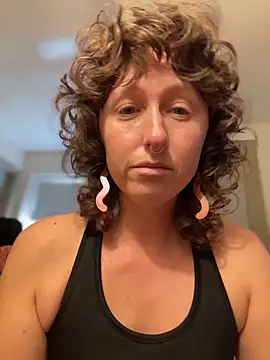 mossy kiss online show from 04-02-26, 05:52