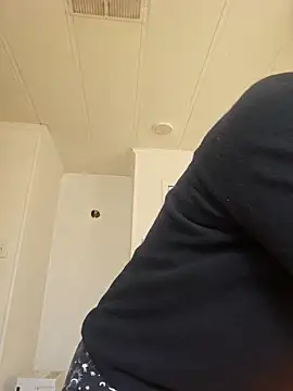 mossy kiss online show from 02-21-25, 06:59