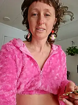 mossy kiss online show from 01-31-26, 07:12