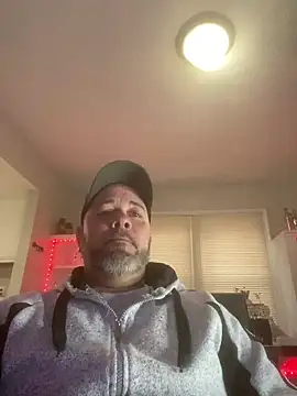 Cristian-Brayan online show from 02-13-25, 01:37