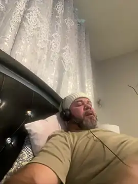 Cristian-Brayan online show from 01-11-26, 04:25