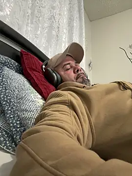 Cristian-Brayan online show from 11-11-25, 11:49