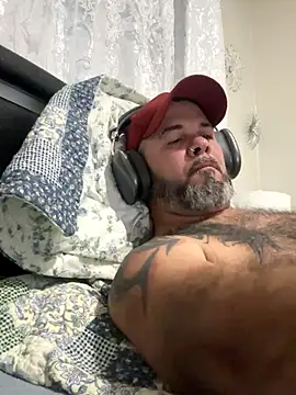 Cristian-Brayan online show from 11-03-25, 01:58