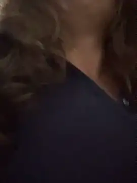 Snapshot of gabiTetas chatting on 10-18-25, 10:45 gabiTetas online show from 10-18-25, 10:45