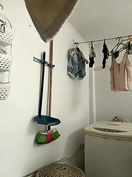 Snapshot of gabiTetas chatting on 12-03-25, 07:35 gabiTetas online show from 12-03-25, 07:35