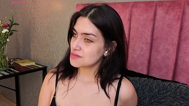 Alexa Thaylor  online show from 02-26-26, 03:45