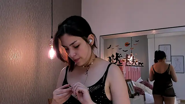 Alexa Thaylor  online show from 10-12-25, 07:37