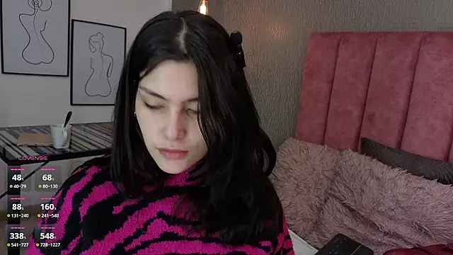 Alexa Thaylor  online show from 03-24-26, 04:29