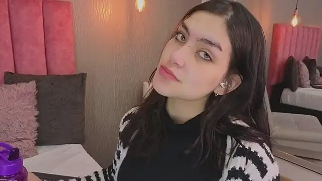 Alexa Thaylor  online show from 04-08-26, 03:02