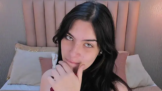 Alexa Thaylor  online show from 09-17-25, 02:19
