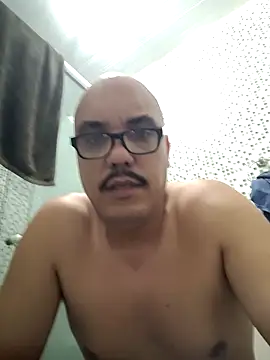 Snapshot of RobertoBuzios22 chatting on 03-22-25, 09:53 RobertoBuzios22 online show from 03-22-25, 09:53