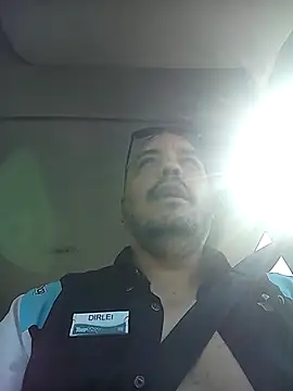 Snapshot of RobertoBuzios22 chatting on 03-04-26, 11:40 RobertoBuzios22 online show from 03-04-26, 11:40