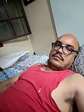 Snapshot of RobertoBuzios22 chatting on 03-15-25, 09:27 RobertoBuzios22 online show from 03-15-25, 09:27