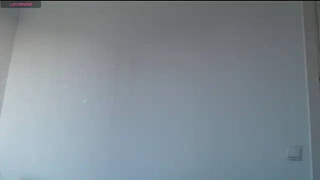 Snapshot of _Hot_Lady_ chatting on 04-23-26, 06:09 Hot Lady online show from 04-23-26, 06:09