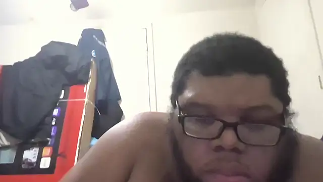 Chiblkchubottom2012 online show from 12-03-25, 10:58