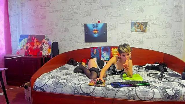 KagamiTayga online show from 09-12-25, 08:36