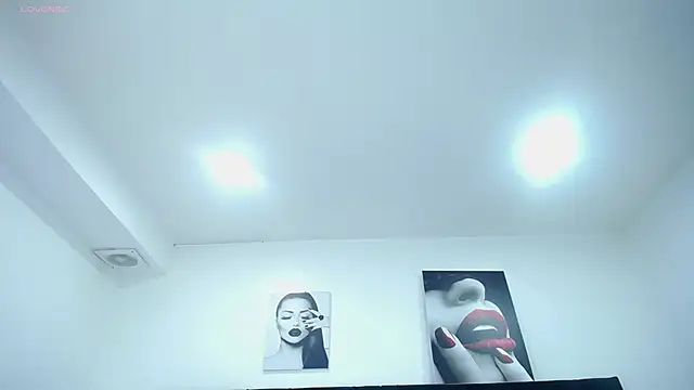 Snapshot of valentina_fox01 chatting on 02-03-26, 03:59 valentina fox01 online show from 02-03-26, 03:59