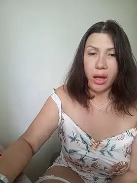 Snapshot of ROXOLANAA_SEXY chatting on 06-05-26, 09:48 ROXOLANAA SEXY online show from 06-05-26, 09:48