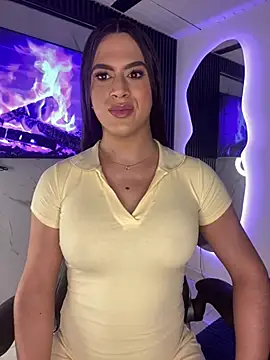 Naughtysofiaa online show from 07-16-26, 12:40