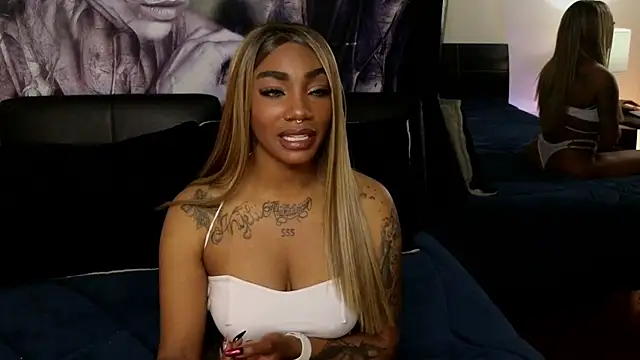 emely brandon online show from 11-11-25, 04:51