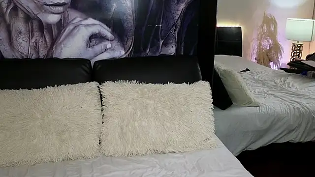 emely brandon online show from 10-13-25, 06:26