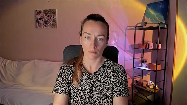 RebeccaMartinez online show from 09-15-25, 09:43