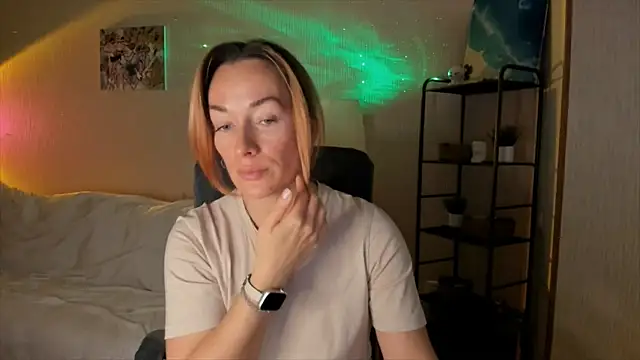 RebeccaMartinez online show from 11-07-25, 08:30