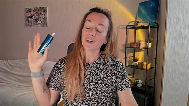 RebeccaMartinez online show from 09-13-25, 07:30