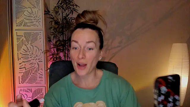 RebeccaMartinez online show from 02-15-26, 05:41