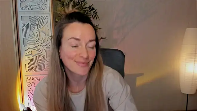 RebeccaMartinez online show from 02-20-26, 08:38