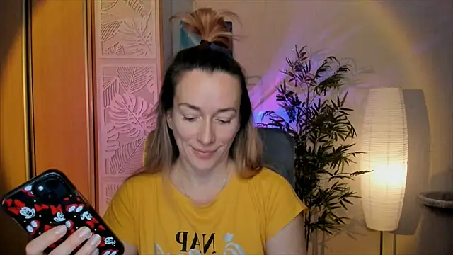 RebeccaMartinez online show from 01-07-26, 05:23